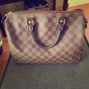 Louis Vuitton Speedy 30 Authentic!